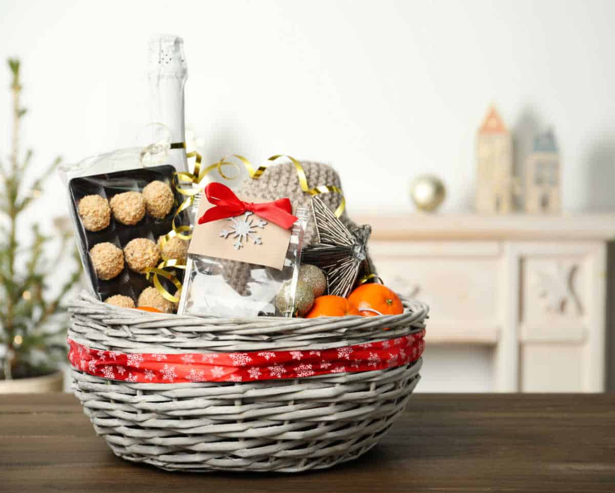 Guide To The Best Vegan Christmas Hampers In The UK